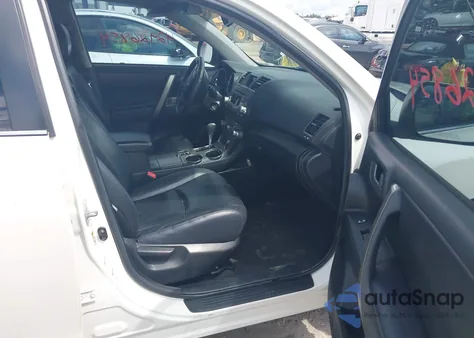 2012 Toyota Highlander Se V6 from USA, damaged, VIN 5TDBK3EH2CS112609